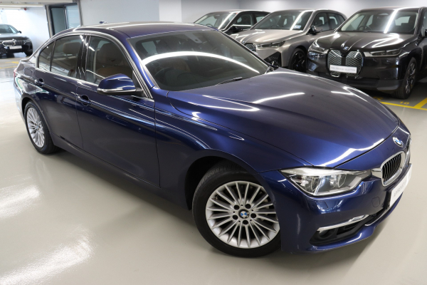 2019 BMW 318i Luxury