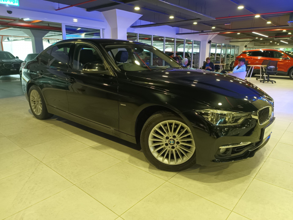 2018 BMW 318i Luxury