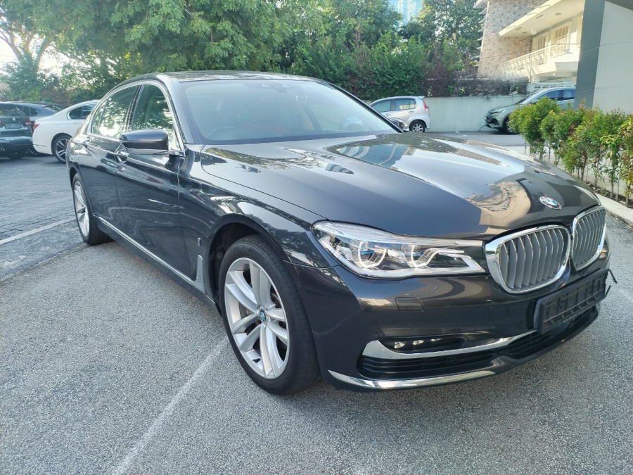 2017 BMW 740Le xDrive