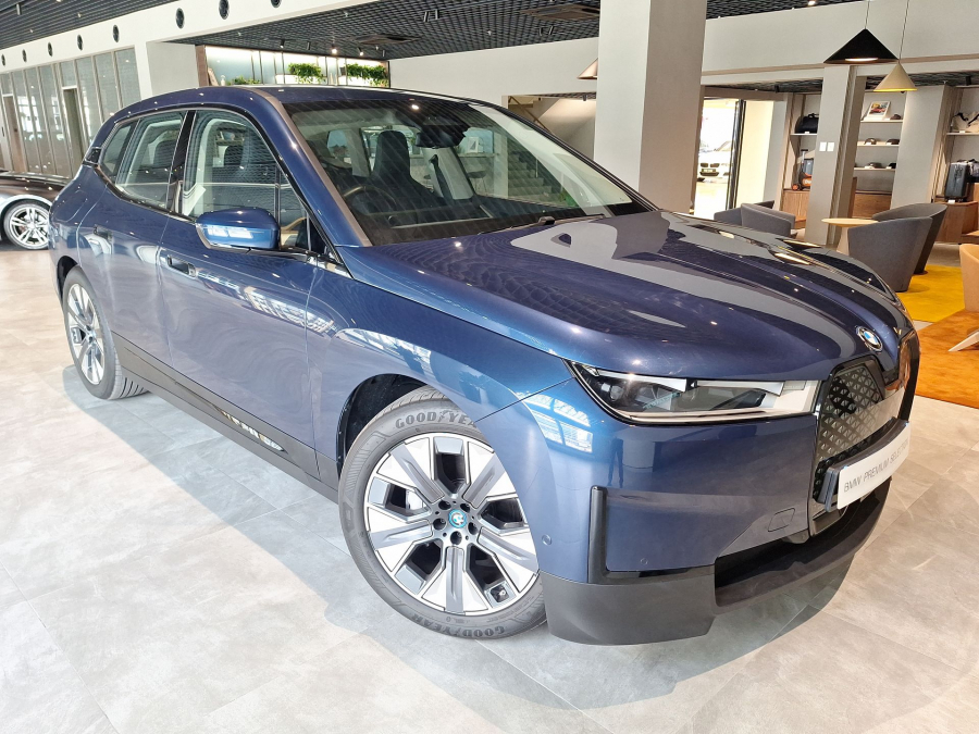 2023 BMW iX xDrive40 Base